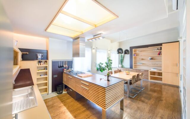 Venus Apartments - Parliament I