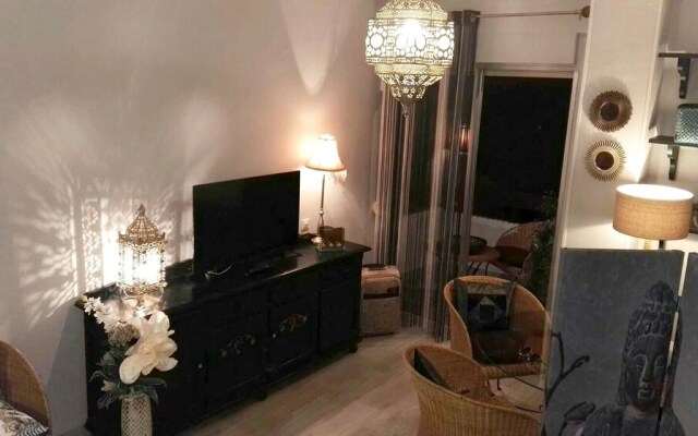 Studio in Sevilla, With Wonderful City View, Terrace and Wifi