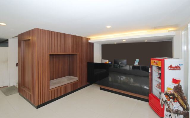 Airy Simpang Lima Anggrek Satu 18 Semarang