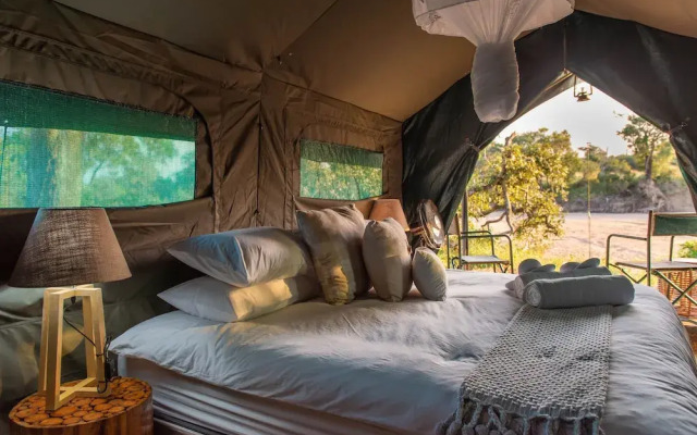 Kruger Untamed - Tshokwane River Camp