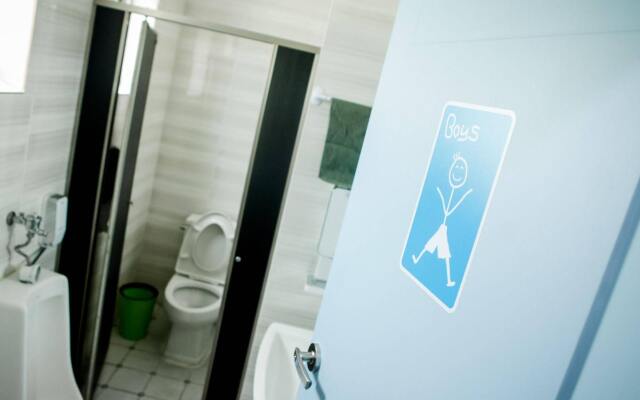Jini Guest House - Hostel