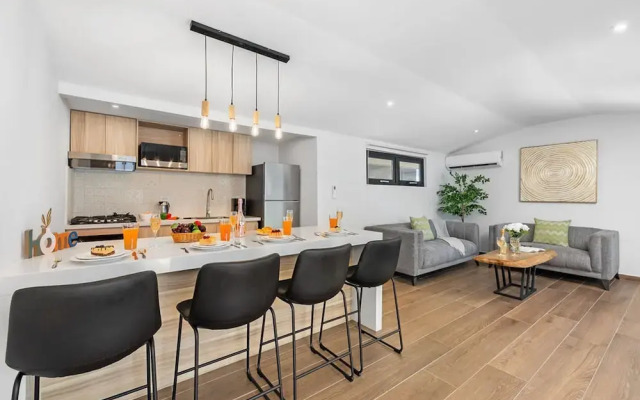 Brand NEW 2br1ba w Privatepool in Amazing Location