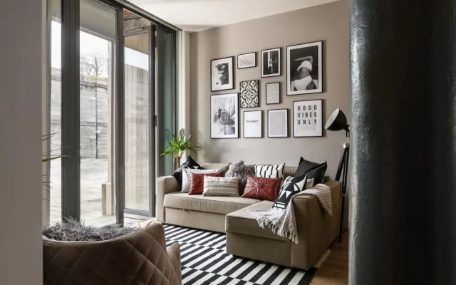 Two-bedroom Apartment at Royal William Yard