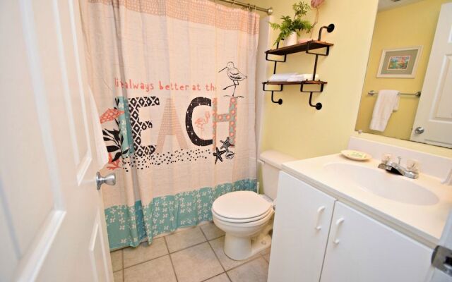 Tradewinds 801 by RedAwning