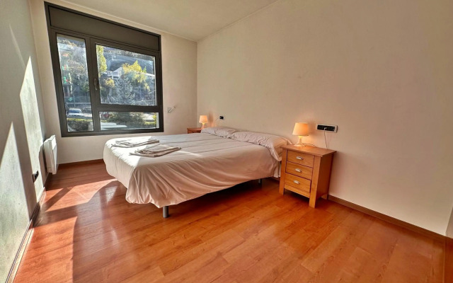 Tucamp 2,2 Justo al lado del telecabina