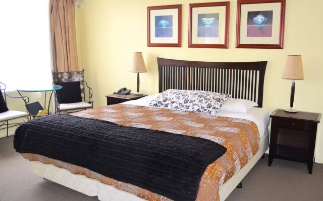 Knightsbridge Apartments