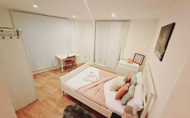 Deluxe 2-bed Apartment Near Shoreditch
