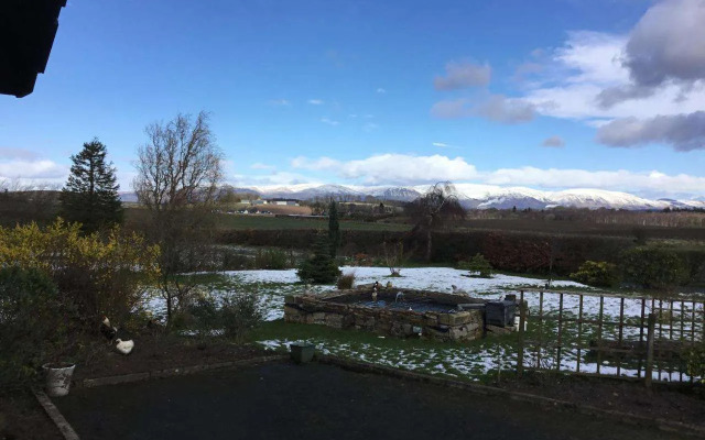Woodcock Faulds House
