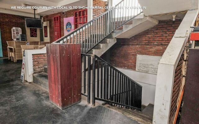 ZEN Rooms near Stasiun Kota Baru