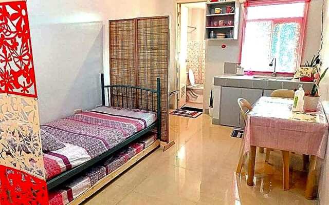 Affordable Cozy Transient Room Near NAIA Terminal 3