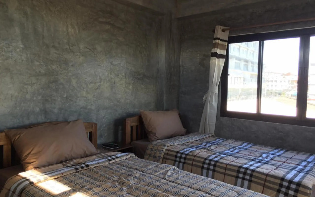 Stay with Brite The Home-stay in Chiang Mai