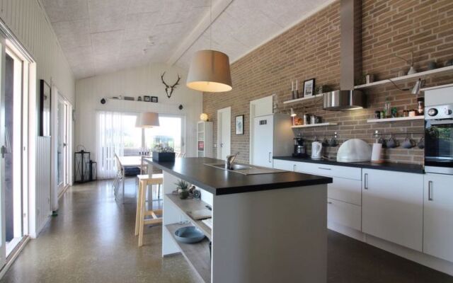 "Hening" - 375m from the sea in NW Jutland