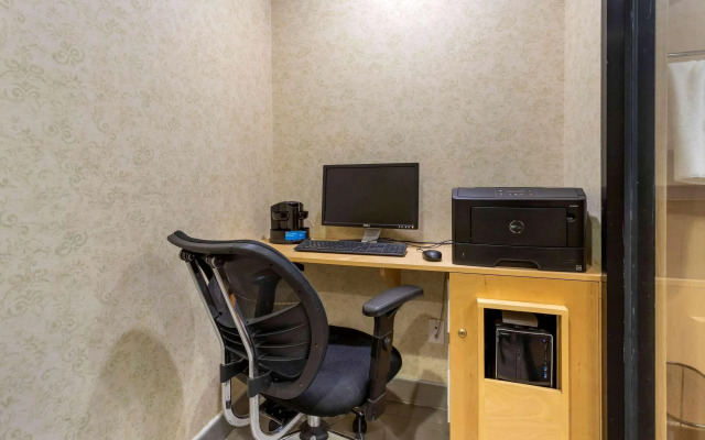Comfort Inn