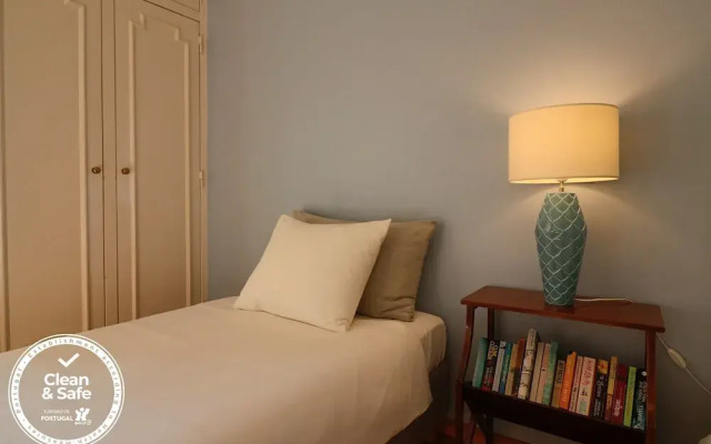 Cascais Estoril Apartment Near the Beach
