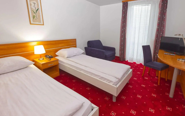 Hotel Creina