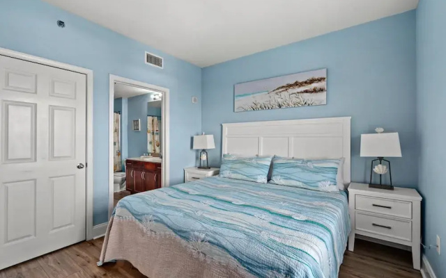 Laketown Wharf 913