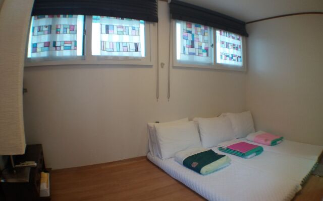 Bukchon Guesthouse