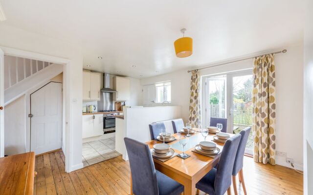Sanger Lodge 3-Bedroom House