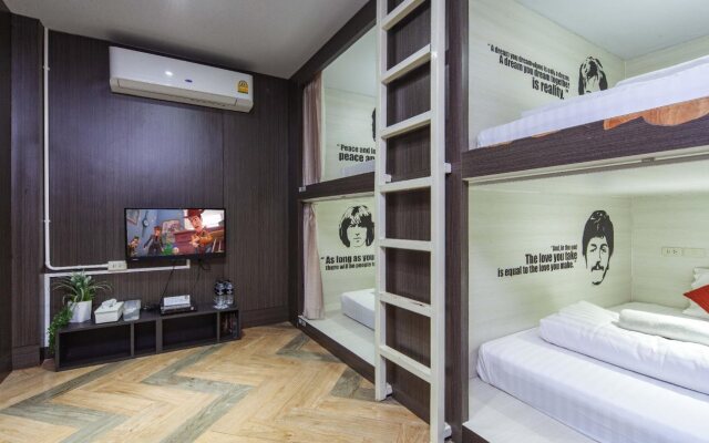 Sleep Walker Poshtel - Hostel