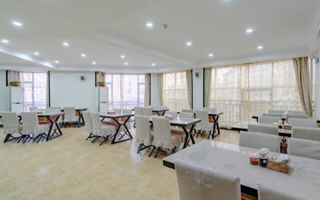 GreenTree Inn Hefei Lujiang Yulongwan Express Hotel