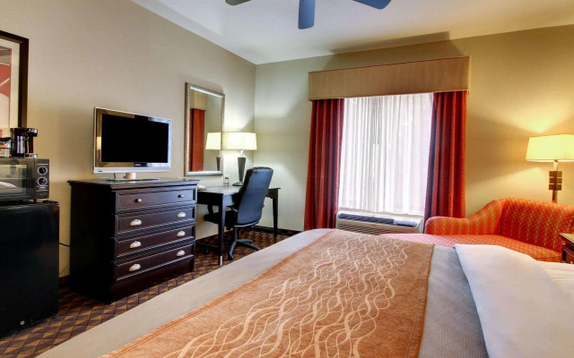 Comfort Inn & Suites Clinton - Jackson West