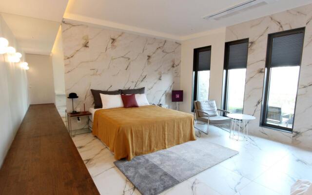 Snow hotel