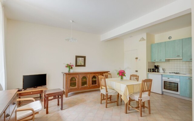 Secluded Holiday Home in Rustrel With Swimming Pool