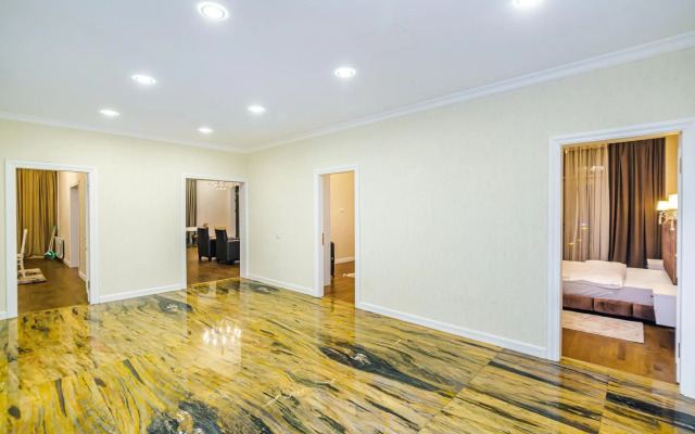 VIP Apartment in Buta palace 703