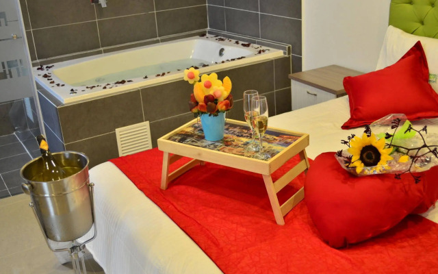 Lleras Green Hotel