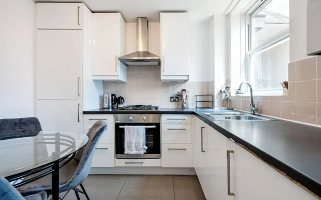 Spacious London stay -3 Bedroom property