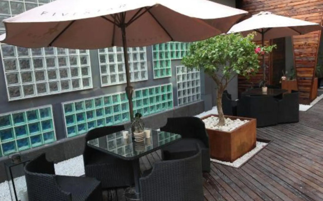 Five Star Holiday Hotel