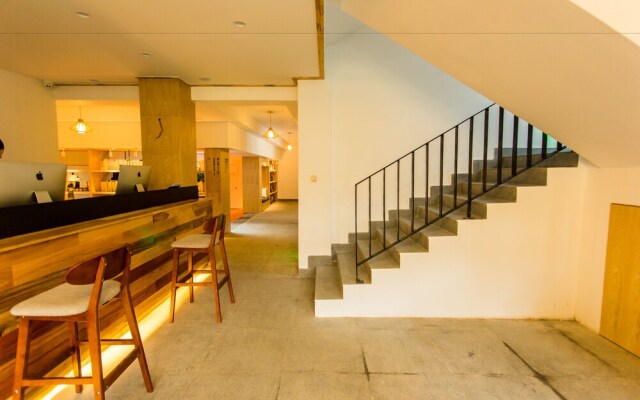 Wangshan Travelling With Hotel