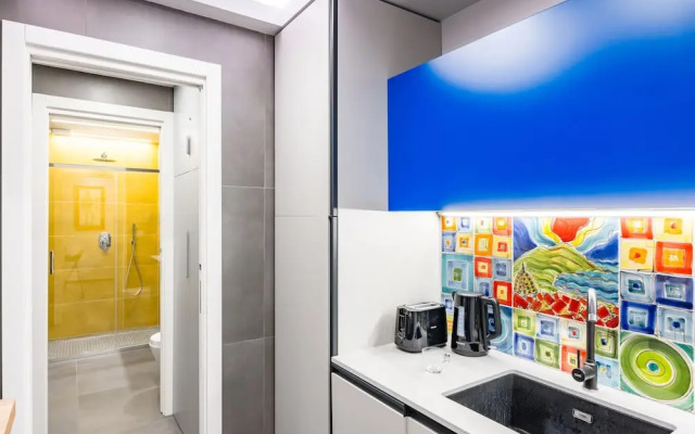 Pop House in the Heart of Sanit