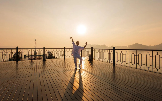 La Vela Classic Cruise - Managed by Paradise Cruises
