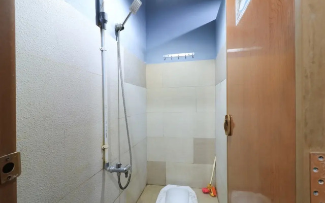 Eiffel Residence Batu Tulis 35A1 by ZUZU