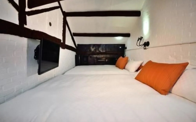 Zhengxing Yenping Apartment