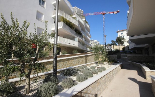 Apartment With 2 Bedrooms in Cannes, With Wonderful City View, Furnish
