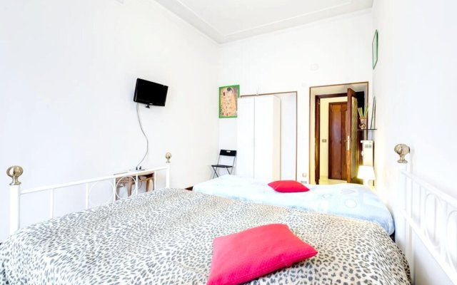 Apartment With 2 Bedrooms In Roma With Furnished Balcony And Wifi 130 Km From The Slopes