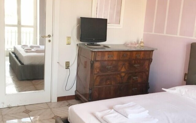 Gramsci Apartments