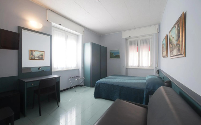 Hotel Tirreno