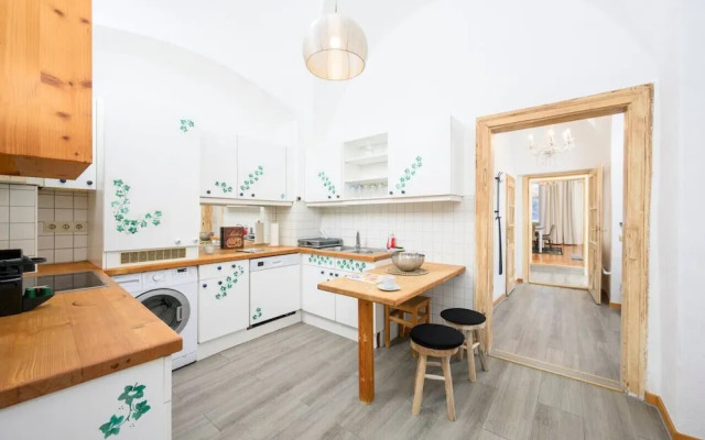 Spacious 2BR Stay for 6 Heart of Mödling