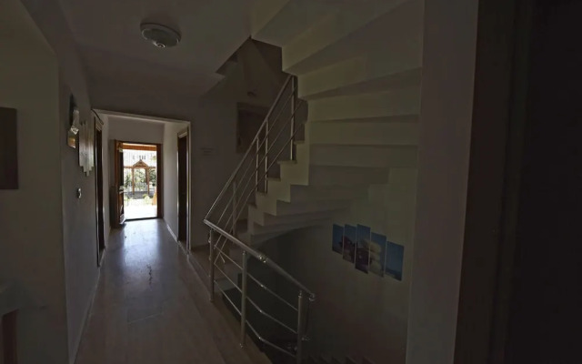 Le Mansion Otel