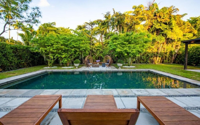 Villa II Palazzo by Glam Homes