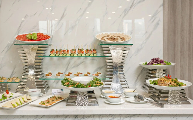 Calix Hotel Da Nang Beach