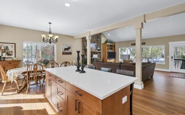 2 Dixie Mt-AC-Hot Tub-4BR/3BA