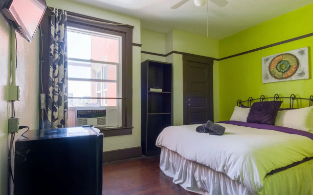 Lucky D's Hostel