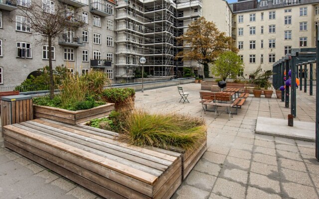 Gorgeuos Three-bedroom Apartment in Historical Copenhagen