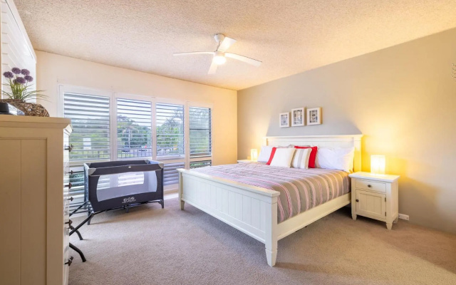 14 'The Dunes', 38 Marine Dr - Large Unit With Pool, Tennis Court And Directly Across From Fingal – Guest Rooms – Fingal Bay
