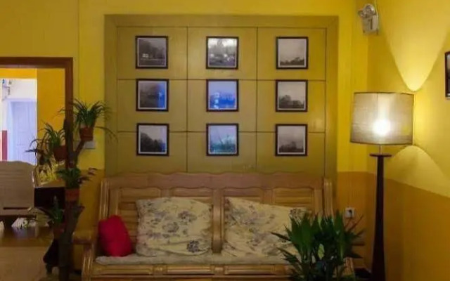No. 16 West Lane Inn Guilin