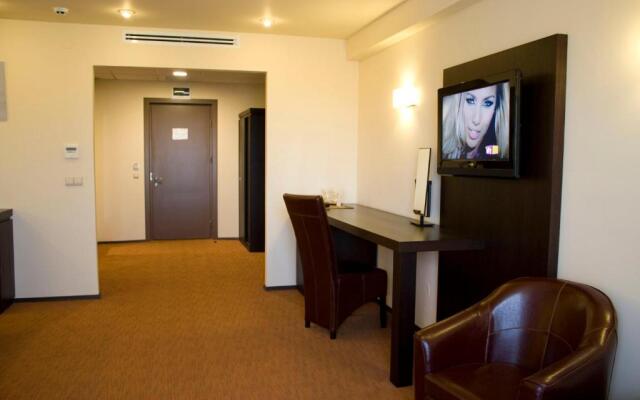 Hotel Karo